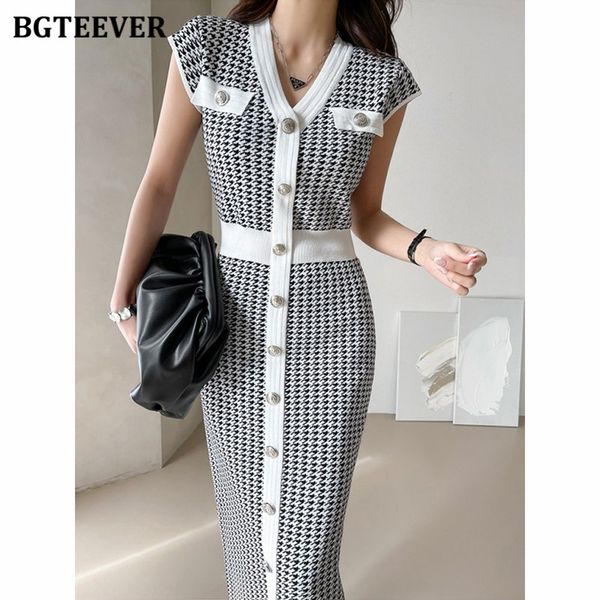 chic v-neck bird lattice women single-breasted bodycon dress elegant short sleeve female knitting dress summer 2021, Black;gray
chic v-neck bird lattice women single-breasted bodycon dress elegant short sleeve female knitting dress summer 2021, Black;gray