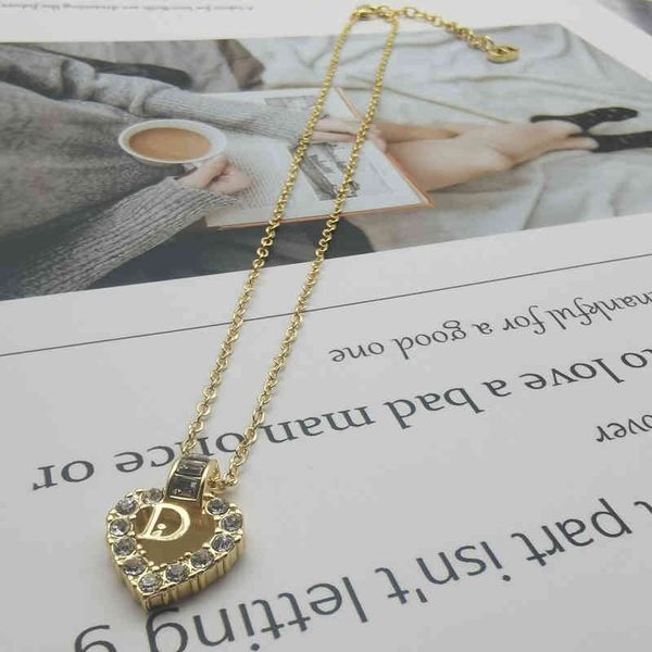 fashion new jewelry trend luxury brand designer wholesale light love inlaid letter set simple temperament earrings female, Silver
fashion new jewelry trend luxury brand designer wholesale light love inlaid letter set simple temperament earrings female, Silver