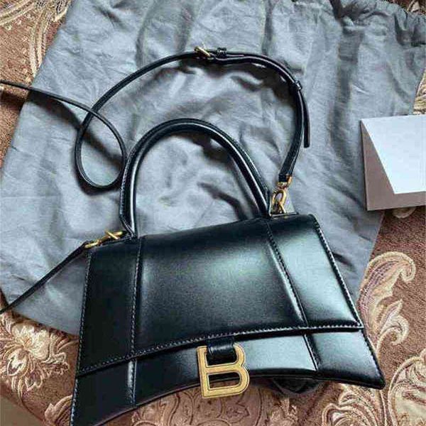 handbags balencigas classic designer bags crocodile italy leather hourglass women's single shoulder messenger portable star same minori
handbags balencigas classic designer bags crocodile italy leather hourglass women's single shoulder messenger portable star same minori