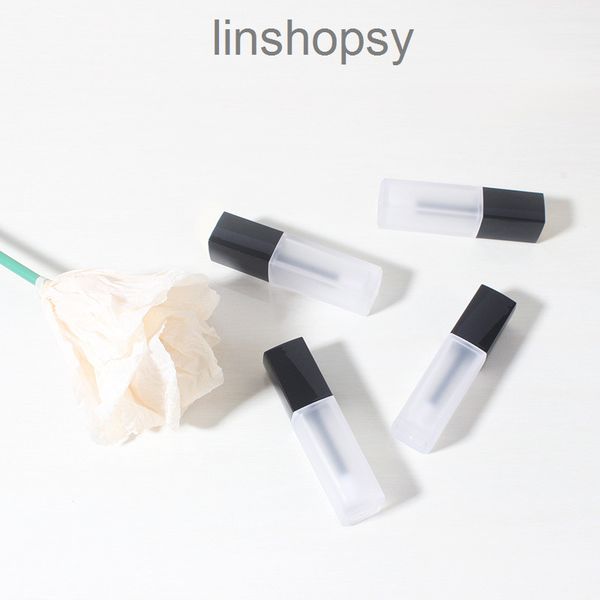 factory outlet lipstick tube piece golden frosted bottle body lip color empty diy essential oil eyelash growth liquid lip glaze
factory outlet lipstick tube piece golden frosted bottle body lip color empty diy essential oil eyelash growth liquid lip glaze