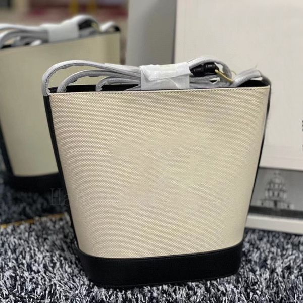 triumphal arch bucket designer shoulde bags wholesale fashion luxury leather bags handbags new style woman lady handbag crossbody bag thread
triumphal arch bucket designer shoulde bags wholesale fashion luxury leather bags handbags new style woman lady handbag crossbody bag thread