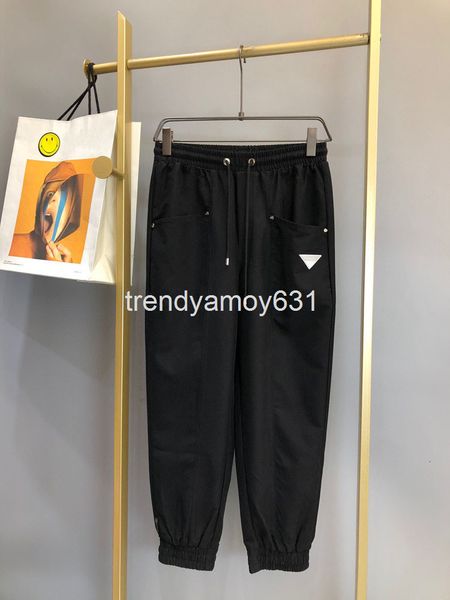 men's pants triangular label decorative casual pants drawstring guard men's versatile long are easy and comfortable, Black
men's pants triangular label decorative casual pants drawstring guard men's versatile long are easy and comfortable, Black