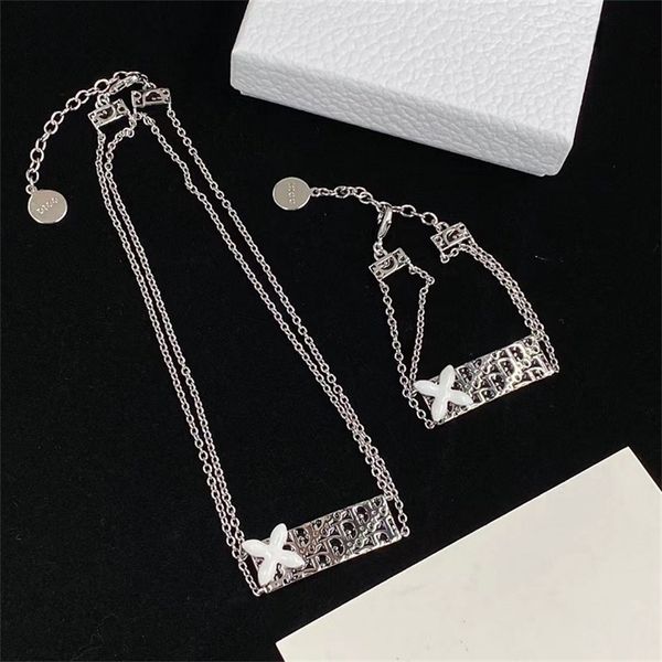 clover cross letter hangtag chain necklace classic women's double layer bracelet, Black
clover cross letter hangtag chain necklace classic women's double layer bracelet, Black