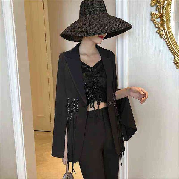 high street women blazer black metal hole tie rope tassel long sleeves split one button notched women blazers jackets 2022 new j220813, White;black
high street women blazer black metal hole tie rope tassel long sleeves split one button notched women blazers jackets 2022 new j220813, White;black