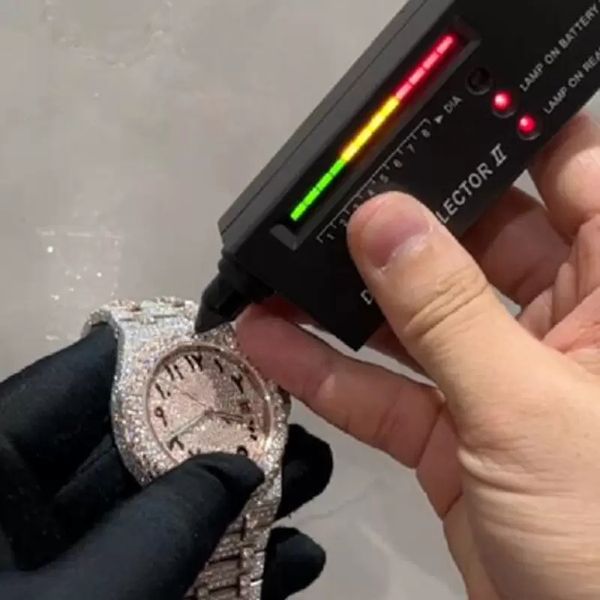 designer watches new big 2022 moissanite stones watch pass test flower bezel automatic men luxury full iced out sapphire diamonds watches pi, Slivery;brown
designer watches new big 2022 moissanite stones watch pass test flower bezel automatic men luxury full iced out sapphire diamonds watches pi, Slivery;brown