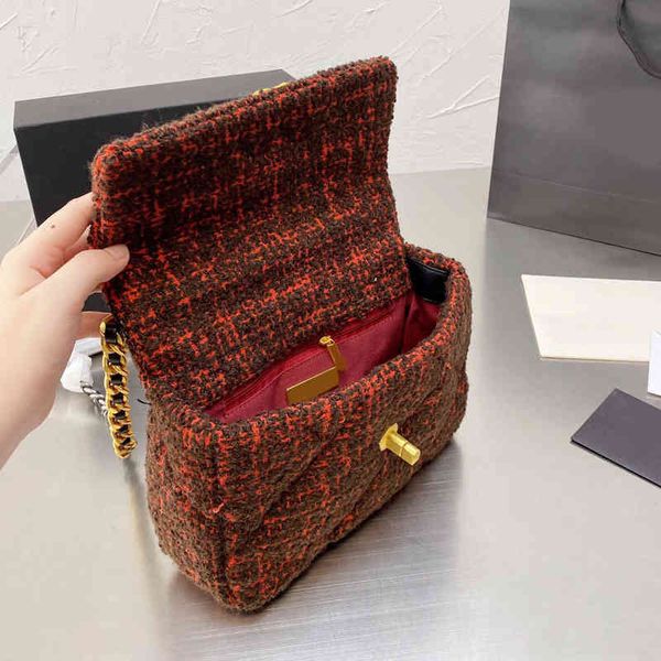 designer woolen shoulder bag lady diamond handbags chain crossbody diamond bags chain lady purse 220708
designer woolen shoulder bag lady diamond handbags chain crossbody diamond bags chain lady purse 220708