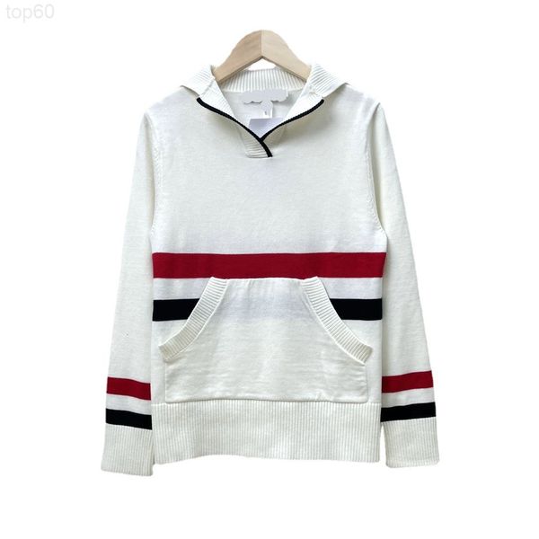 women's t-shirt designer d family ~ cattle new fashion contrast color lapel back letter jacquard wool knitted college stripe t-shirt7ai, White
women's t-shirt designer d family ~ cattle new fashion contrast color lapel back letter jacquard wool knitted college stripe t-shirt7ai, White