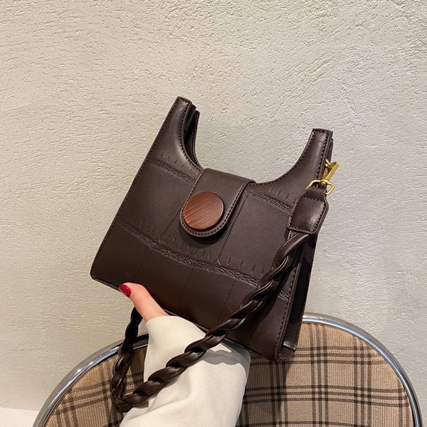 fashion woven shoulder strap shoulder bag woman stone pattern crossbody bag women designer pu underarm handbag
fashion woven shoulder strap shoulder bag woman stone pattern crossbody bag women designer pu underarm handbag