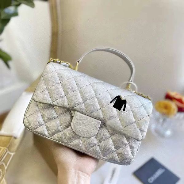 womens mini flap tote bag handbag solid color cowhide leather designer shoulder bag luxury classic gold metal chain character pendant messen
womens mini flap tote bag handbag solid color cowhide leather designer shoulder bag luxury classic gold metal chain character pendant messen