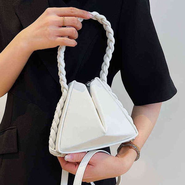 rope handle luxury brand women's shoulder crossbody bag summer new brand designer triangle handbag fashion sling bag cute totes g220517
rope handle luxury brand women's shoulder crossbody bag summer new brand designer triangle handbag fashion sling bag cute totes g220517