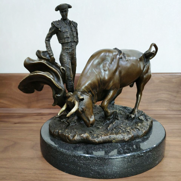 bronze animal bull sculpturetrainer statue spanish bullfighting vintage art living room ornament gifts desk decoration, Silver
bronze animal bull sculpturetrainer statue spanish bullfighting vintage art living room ornament gifts desk decoration, Silver