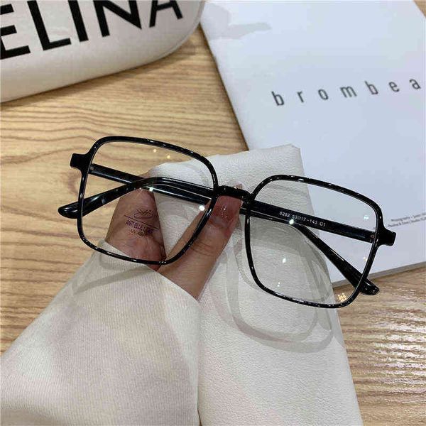 square blue light blocking glasses women retro fashion designer wholesale clear glass women set bulk gamers car running outdoor, White;black
square blue light blocking glasses women retro fashion designer wholesale clear glass women set bulk gamers car running outdoor, White;black