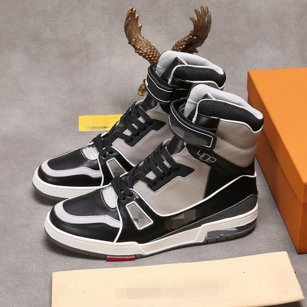 new arrive luxury designer men shoes genuine leather fashion mens sneakers size 38-44 model jdmjmj002, Black
new arrive luxury designer men shoes genuine leather fashion mens sneakers size 38-44 model jdmjmj002, Black