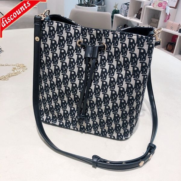fashion brand trendy ladies bags direct sale new large capacity one shoulder tote shopping women's
fashion brand trendy ladies bags direct sale new large capacity one shoulder tote shopping women's