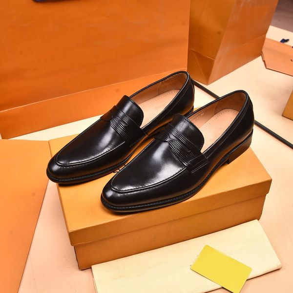 2022 new fashion designer men formal mens brand dress shoes patent leather party wedding shoes men business office flats size 38-45, Black
2022 new fashion designer men formal mens brand dress shoes patent leather party wedding shoes men business office flats size 38-45, Black