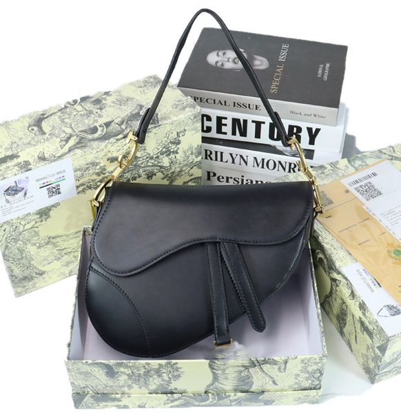 handbag shiny matte diagonal shoulder bag ladies luxury 2022 designer fashion letter embroidery shoulder leather designer bag
handbag shiny matte diagonal shoulder bag ladies luxury 2022 designer fashion letter embroidery shoulder leather designer bag