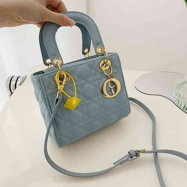 2022 new style small bags women's leather handbag fashion lattice oblique crossbody handbag texture versatile women's bag
2022 new style small bags women's leather handbag fashion lattice oblique crossbody handbag texture versatile women's bag