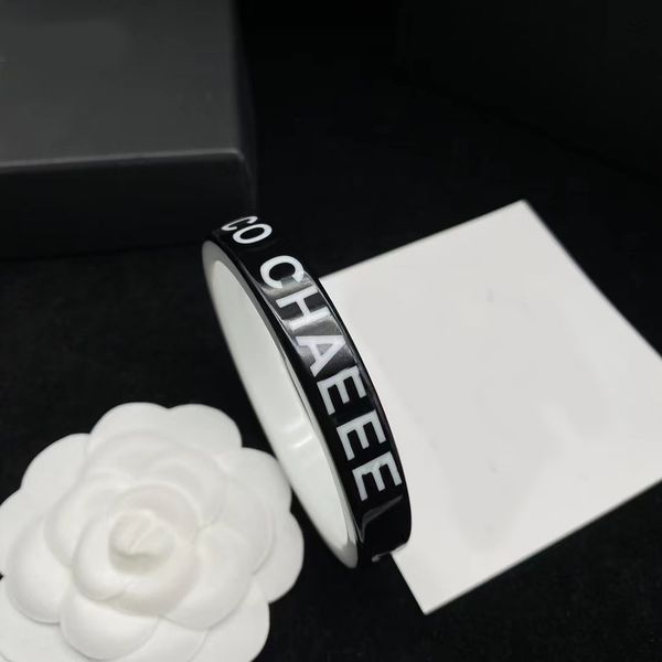 bangle new 2022 fashion bangle ladies acrylic resin designer bracelets party birthday gifts jewelry with box, Black
bangle new 2022 fashion bangle ladies acrylic resin designer bracelets party birthday gifts jewelry with box, Black