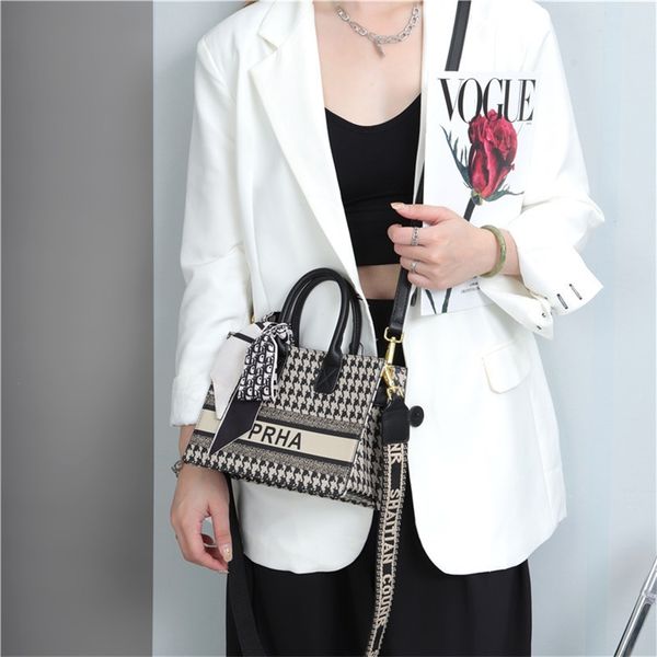 silk scarf broadband tote autumn winter fashion single versatile messenger 45% off sell online