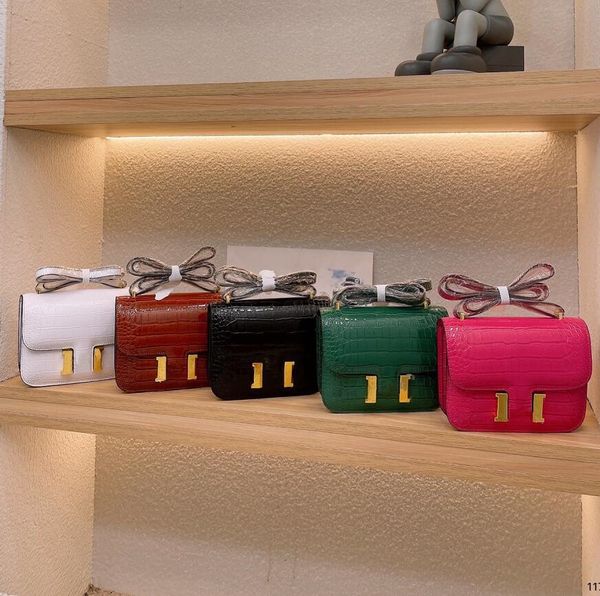 5a women luxurys designers bags 2022 handbags real leather womens handbag highquality shoulder crossbody bag wallet constances 001
5a women luxurys designers bags 2022 handbags real leather womens handbag highquality shoulder crossbody bag wallet constances 001