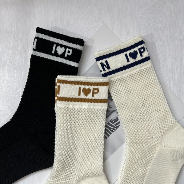 classic brand calf socks fashion hosiery spring summer letter love mesh hollowed hosierys designer middle tube sock gi34, Black;white
classic brand calf socks fashion hosiery spring summer letter love mesh hollowed hosierys designer middle tube sock gi34, Black;white