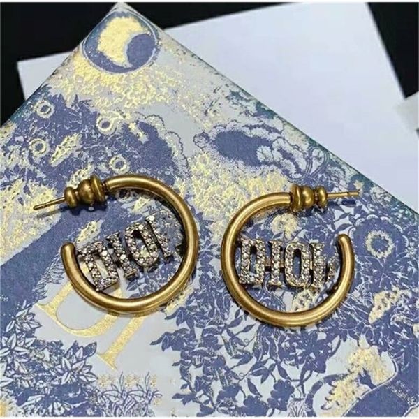 2022 fashion 20% off designer jewelry d di full diamond round female design geometric earrings hollowed out, Golden
2022 fashion 20% off designer jewelry d di full diamond round female design geometric earrings hollowed out, Golden