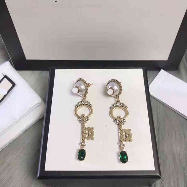 super discount 75% off 2022 new trend letter earrings earrings 925 silver needle minority design brass, Golden
super discount 75% off 2022 new trend letter earrings earrings 925 silver needle minority design brass, Golden