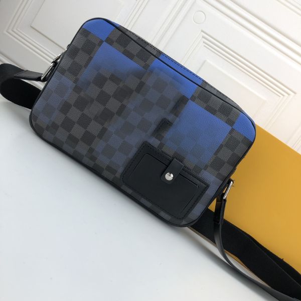 men's and women's fanny packs. render a gradient color for this messenger bag. compact configuration makes personal items easy to
men's and women's fanny packs. render a gradient color for this messenger bag. compact configuration makes personal items easy to