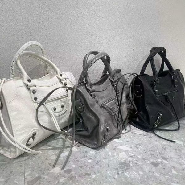 designer women's bags tide brand balencg handbag rivet tassel motorcycle shoulder bag large capacity bb punk style messenger bag two-in
designer women's bags tide brand balencg handbag rivet tassel motorcycle shoulder bag large capacity bb punk style messenger bag two-in