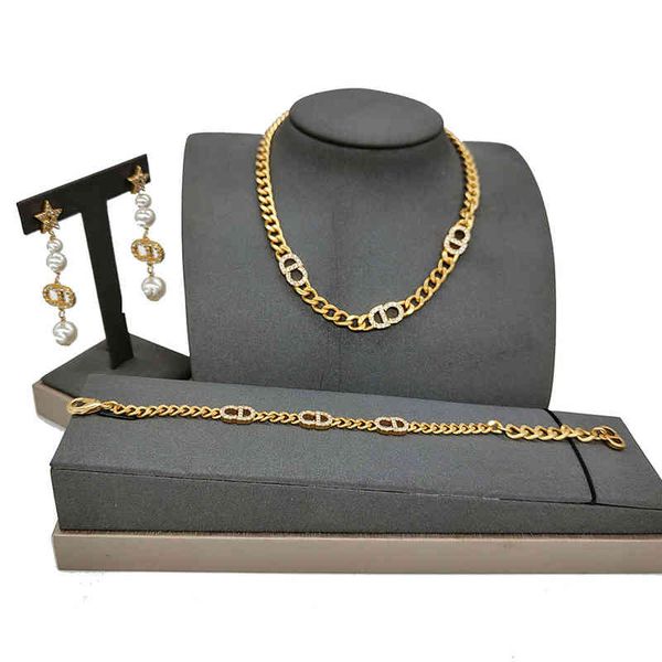 letter diamond neck female pearl heavy industry high version hand jewelry necklace female, Black
letter diamond neck female pearl heavy industry high version hand jewelry necklace female, Black