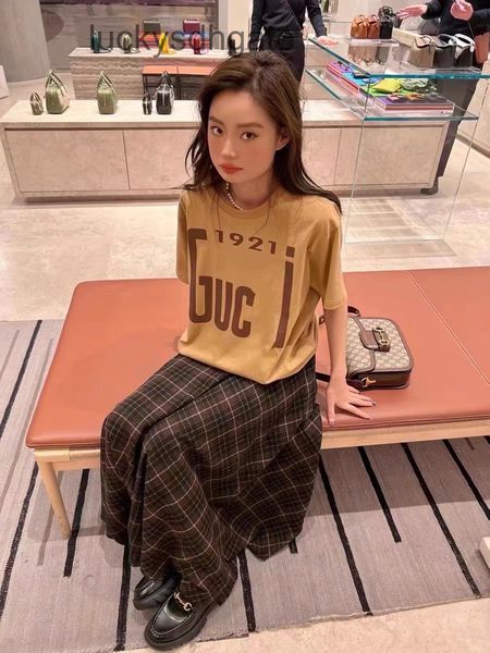 designer t shirt and shirts white tide br letter short sleeved t-shirt women's loose thin design in spring sum
designer t shirt and shirts white tide br letter short sleeved t-shirt women's loose thin design in spring sum