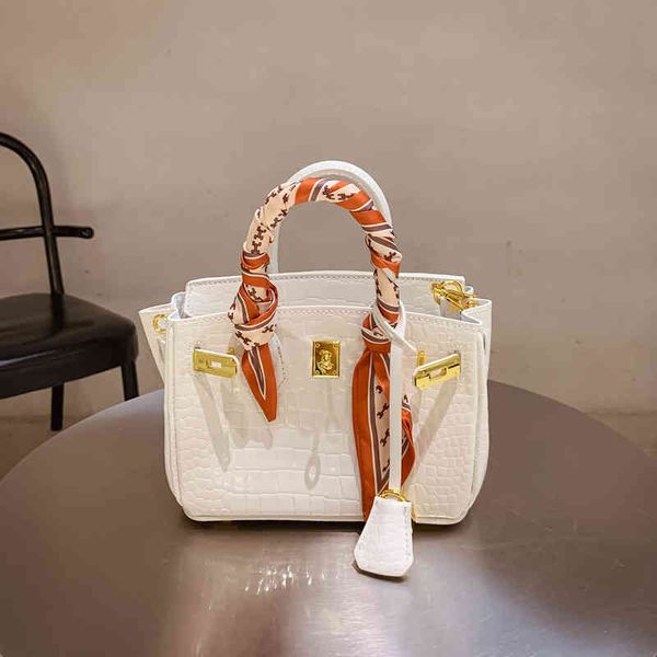 herme birkins handbag crocodile leather totes new fashion women's messenger single shoulder portable bag
herme birkins handbag crocodile leather totes new fashion women's messenger single shoulder portable bag
