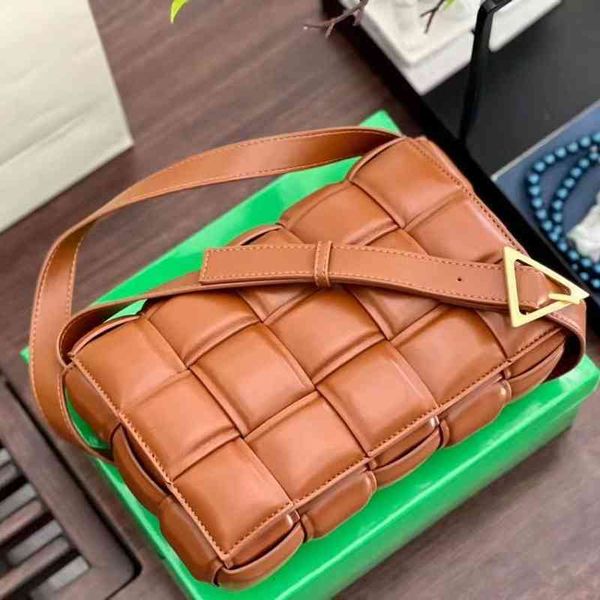 original edition luxury handbags venetas's designer bottegass large green pillow bag woven lattice tofu sheepskin cloud single shoulder
original edition luxury handbags venetas's designer bottegass large green pillow bag woven lattice tofu sheepskin cloud single shoulder