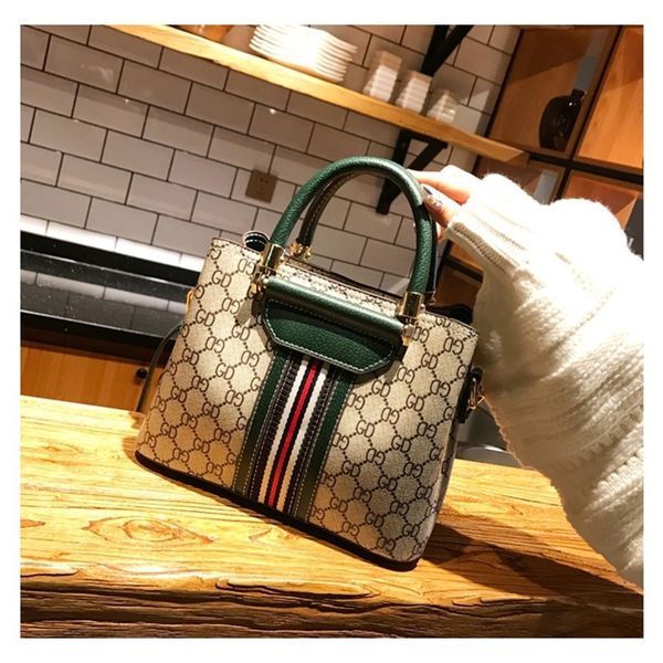 high sense one foreign style versatile elegant diagonal small 62% off store wholesale
high sense one foreign style versatile elegant diagonal small 62% off store wholesale