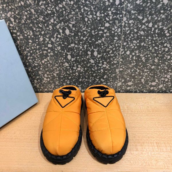 men's and women's general flat bottomed snow boots slippers waterproof fabric warm outsole anti-skid package complete, Black
men's and women's general flat bottomed snow boots slippers waterproof fabric warm outsole anti-skid package complete, Black