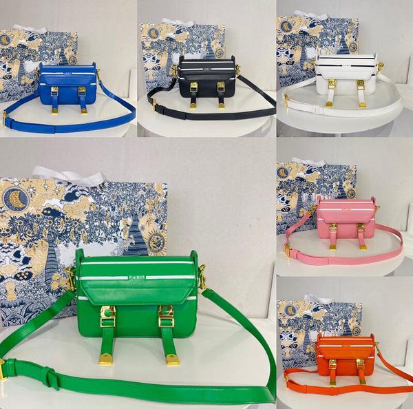 designer embroidery handbag shoulder messenger bag totes bags flap wallet black white purse letters printing cowhide material tote women han
designer embroidery handbag shoulder messenger bag totes bags flap wallet black white purse letters printing cowhide material tote women han