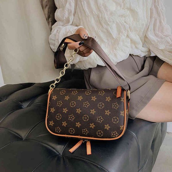 2022 factory wholesale new autumn and winter one shoulder old flower postman bag new fashion armpit zipper small square messenger bag
2022 factory wholesale new autumn and winter one shoulder old flower postman bag new fashion armpit zipper small square messenger bag