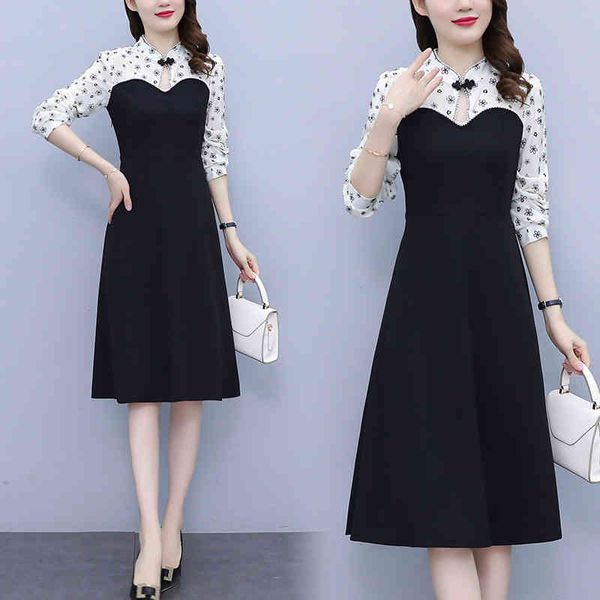 improved cheongsam dress female 2022 spring new fashion foreign style stand collar fat mm ethnic broken flower splicing, Black;white
improved cheongsam dress female 2022 spring new fashion foreign style stand collar fat mm ethnic broken flower splicing, Black;white