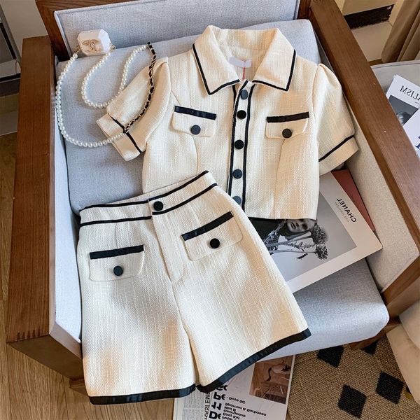 casual fashion shorts suit women's summer blazer and shorts short-sleeved western style 2-piece set for office cx220420, White
casual fashion shorts suit women's summer blazer and shorts short-sleeved western style 2-piece set for office cx220420, White