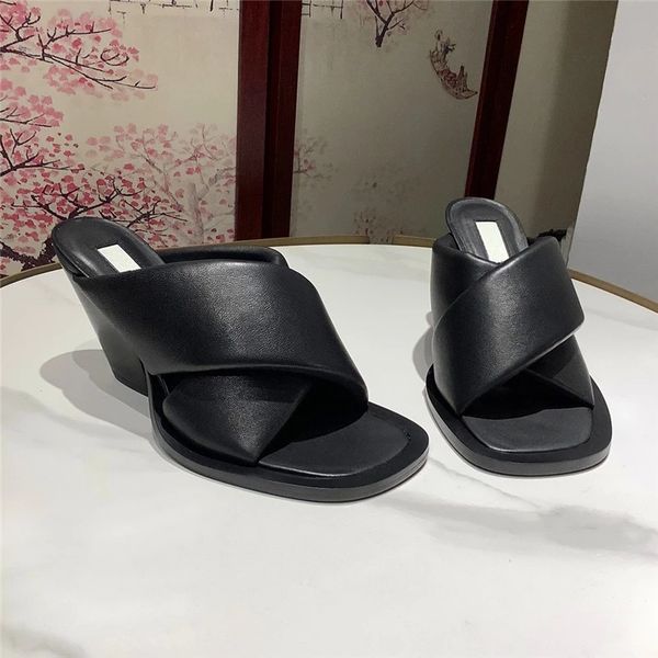 wedge design ladies slippers square toe staggered strap decorative wedge slipper fashion party slippers, Black
wedge design ladies slippers square toe staggered strap decorative wedge slipper fashion party slippers, Black