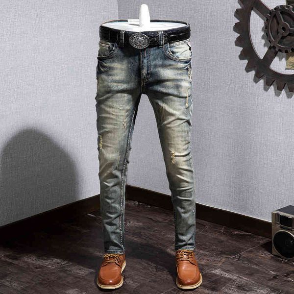 do old voice jitter, red tide men's jeans, korean version, self cultivation, elastic, tiktok, and other night sports., Blue
do old voice jitter, red tide men's jeans, korean version, self cultivation, elastic, tiktok, and other night sports., Blue