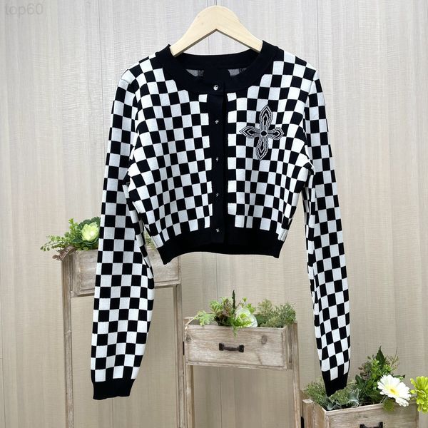 women's t-shirt designer sm family ~ cattle new fashion checkerboard clover short spice girl dress thin round neck knitted cardigan coa, White
women's t-shirt designer sm family ~ cattle new fashion checkerboard clover short spice girl dress thin round neck knitted cardigan coa, White