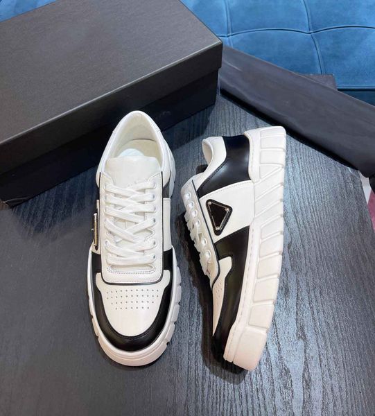 prefection sporty leather men sneakers shoes white black nameled-metal triangle rubber soles skateboard walking wholesale -- trainers
prefection sporty leather men sneakers shoes white black nameled-metal triangle rubber soles skateboard walking wholesale -- trainers