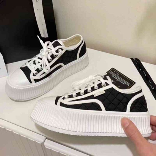 sandals high version small fragrant biscuit shoes muffin thick soled high canvas fashion versatile casual lace up white women x2gl, Black
sandals high version small fragrant biscuit shoes muffin thick soled high canvas fashion versatile casual lace up white women x2gl, Black