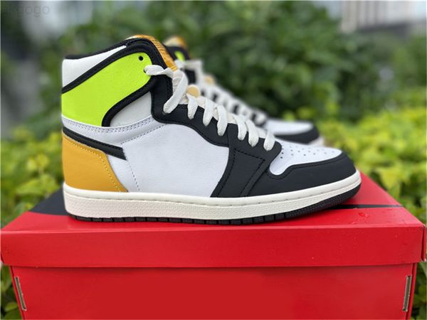 shoes 1 high og white volt university gold black yellow toe 2.0 555088-118 zapatos original
shoes 1 high og white volt university gold black yellow toe 2.0 555088-118 zapatos original