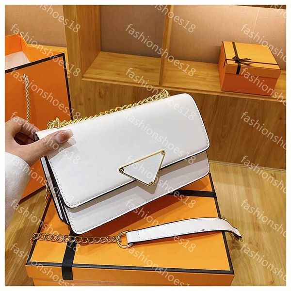high appearance 2022 single shoulder diagonal women's bag fashion versatile chain advanced sense style small square bag
high appearance 2022 single shoulder diagonal women's bag fashion versatile chain advanced sense style small square bag