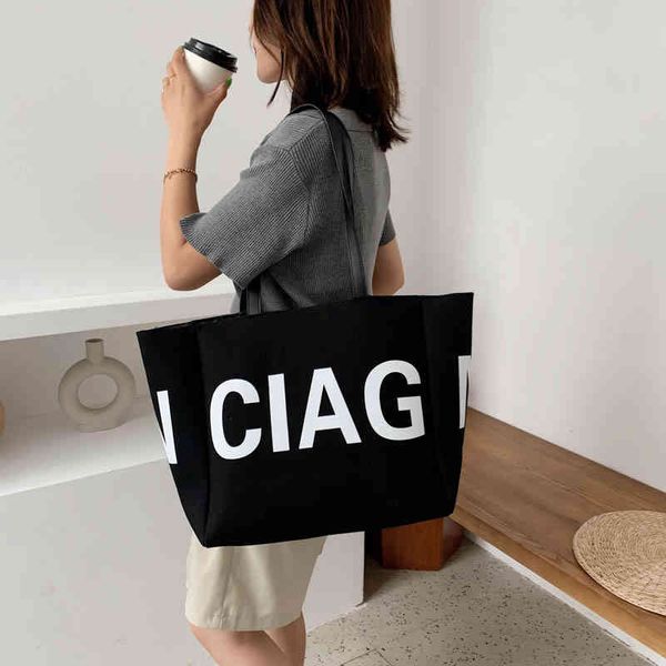 letter canvas bag women's one shoulder portable large travel capacity hand leisure purses_i0lz
letter canvas bag women's one shoulder portable large travel capacity hand leisure purses_i0lz