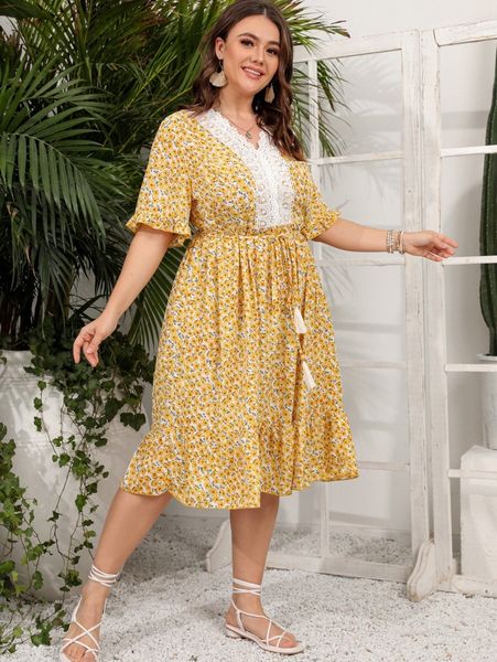 plus ditsy floral print guipure lace insert ruffle hem tassel belted dress l4gk#, Black 
plus ditsy floral print guipure lace insert ruffle hem tassel belted dress l4gk#, Black