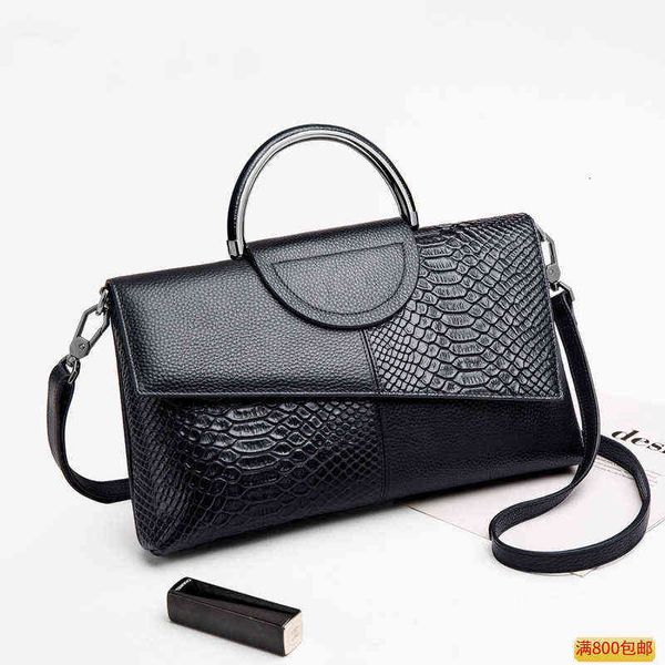 designers bags women's bag 2021 new hand fashion women's large capacity first layer cowhide messenger
designers bags women's bag 2021 new hand fashion women's large capacity first layer cowhide messenger
