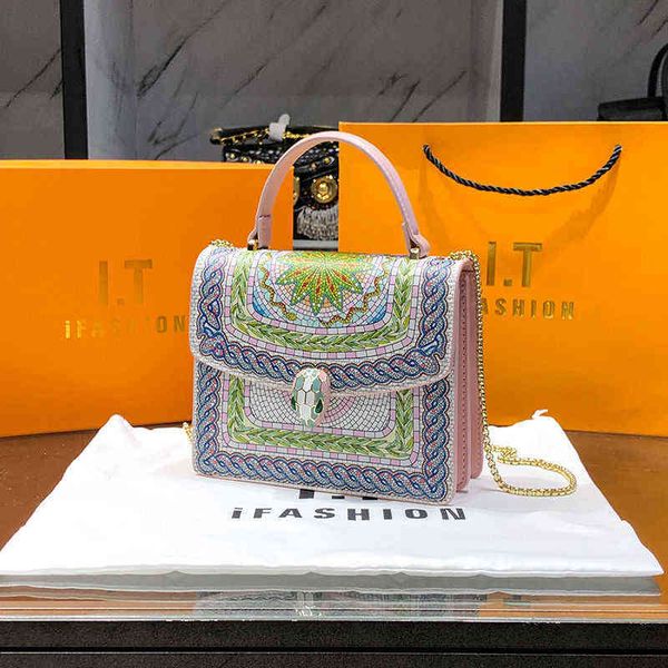 bags handbag women's summer 2022 national style design sense pattern chain single shoulder messenger small square bag
bags handbag women's summer 2022 national style design sense pattern chain single shoulder messenger small square bag